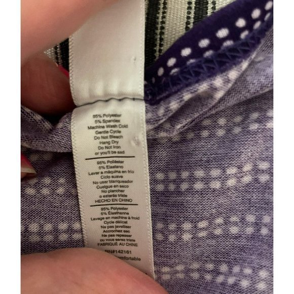 Lularoe Lynnae Tee‎ - Picture 5 of 5